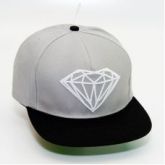 Boné Diamond Emblem Hat In
