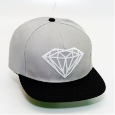 Boné Diamond Emblem Hat In